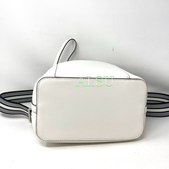 Michael Kors Medium Bucket Leathe Bag Optic White - Picture 5 of 7